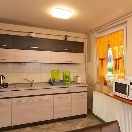 Гостьовий будинок Erika Vendeghaz 3*