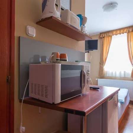 Erika Vendeghaz Гостьовий будинок 3*