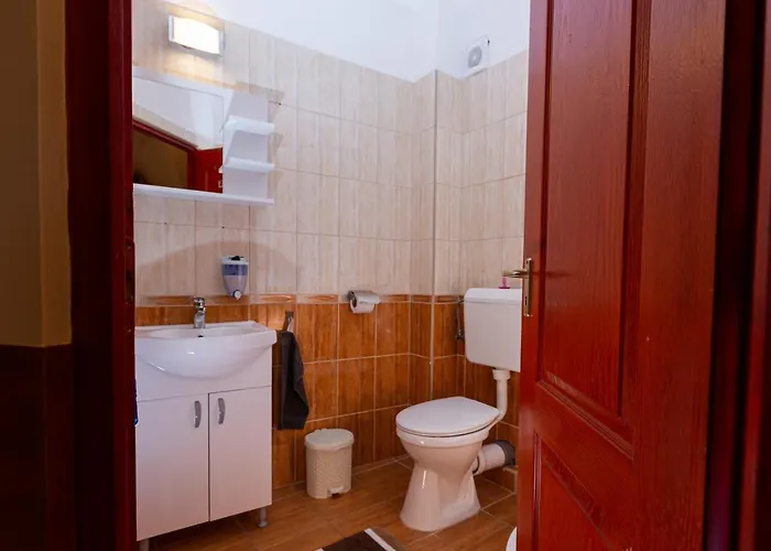 Erika Vendeghaz Eger