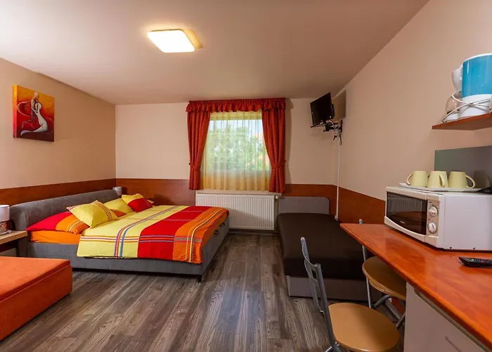 Erika Vendeghaz Eger